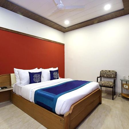 Capital O 9822 Hotel Seven Chandīgarh Eksteriør billede